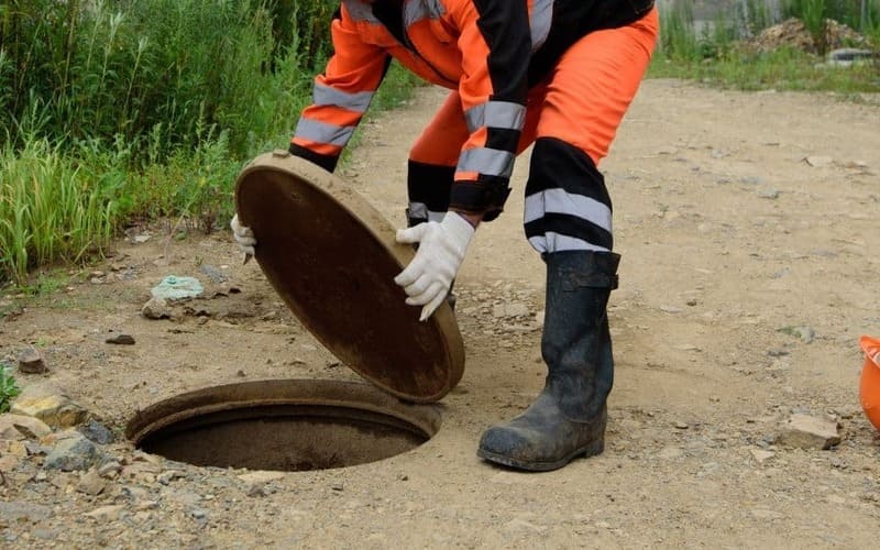 Cách giảm thiểu mùi hôi hố ga