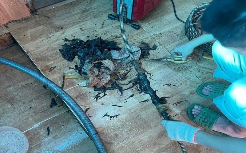 xu-ly-mui-hoi-tai-nha-be