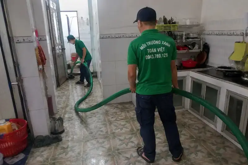 Ống hút qua khu vực phòng
